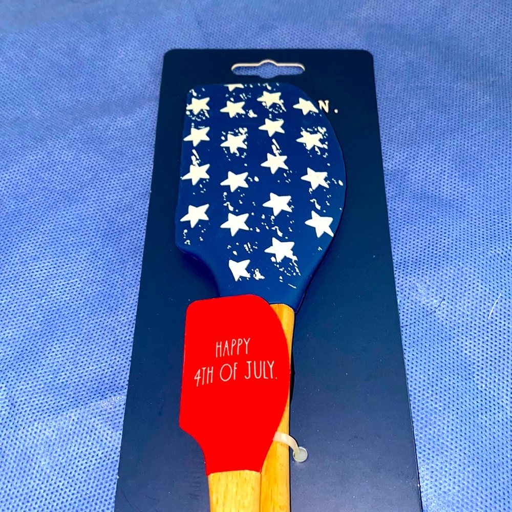 Rae Dunn spatula